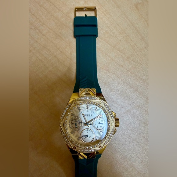 Guess Women's 38mm Watch - Green Silicone Band & Gold Tone - Picture 7 of 9